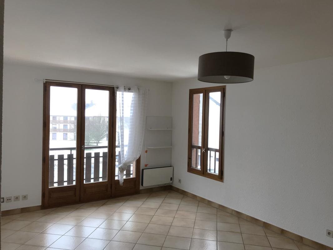 Appartement à louer, 64m², Villaz
