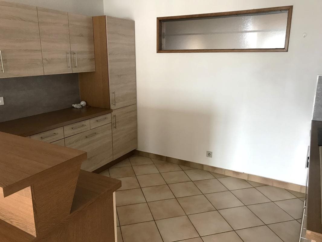 Appartement à louer, 64m², Villaz