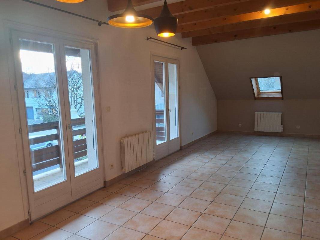 Appartement à louer, 97m², Cusy