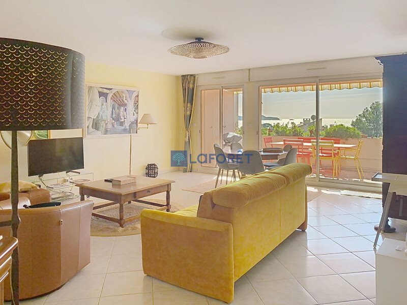 Appartement à louer, 106m², Carqueiranne