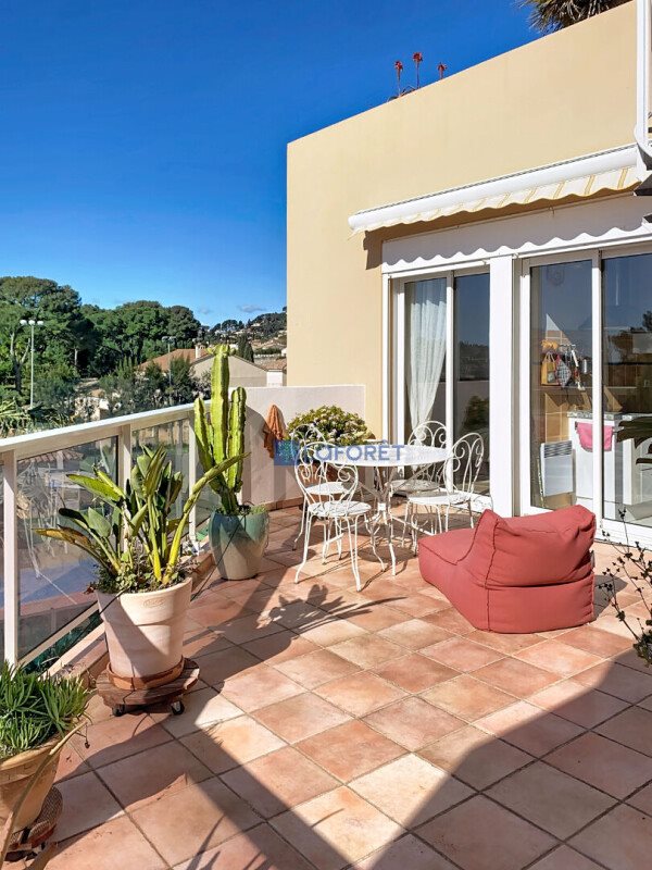 Appartement à louer, 106m², Carqueiranne