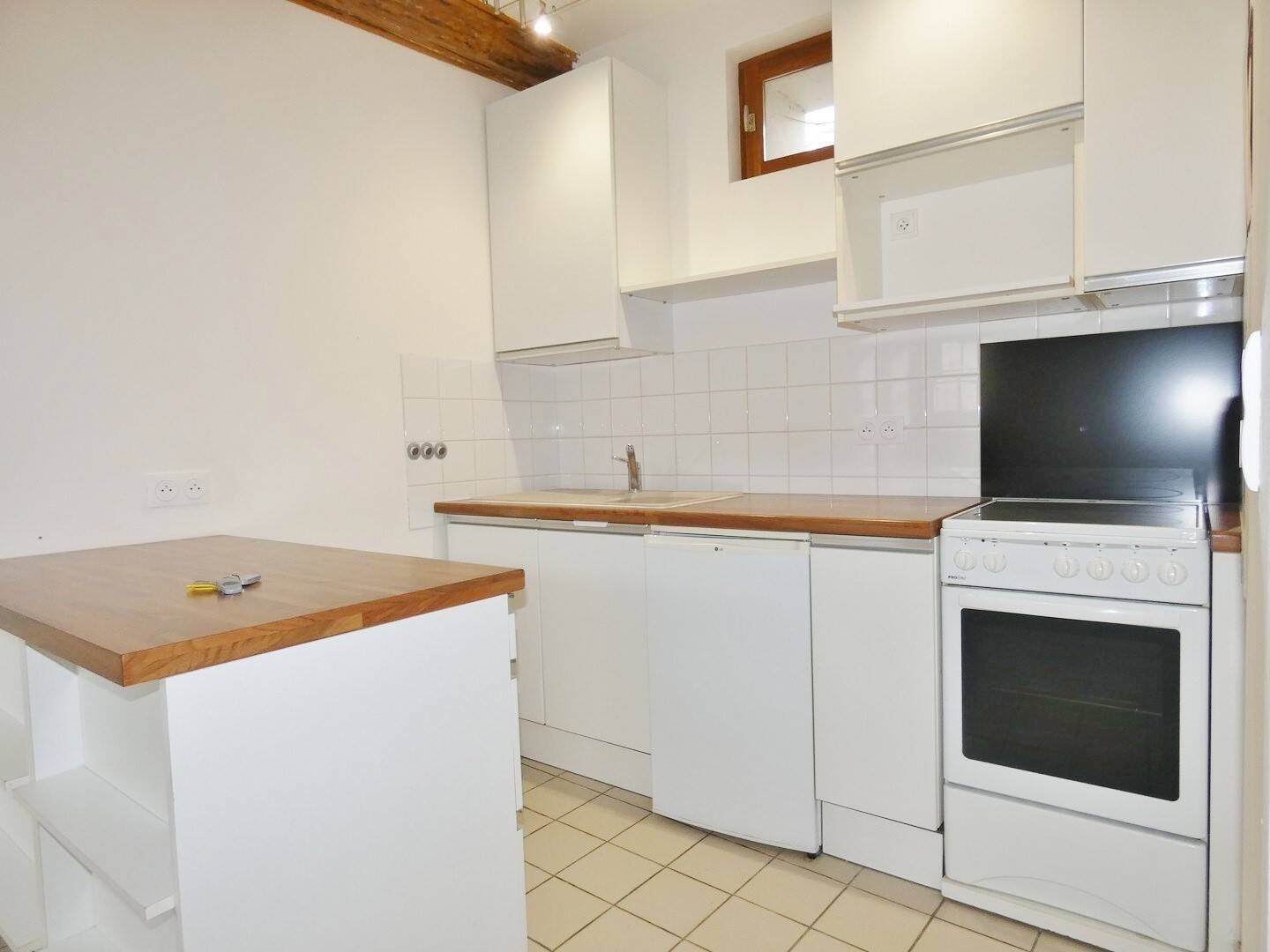 Maison à louer, 27m², Livilliers