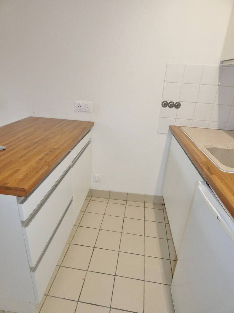 Maison à louer, 27m², Livilliers