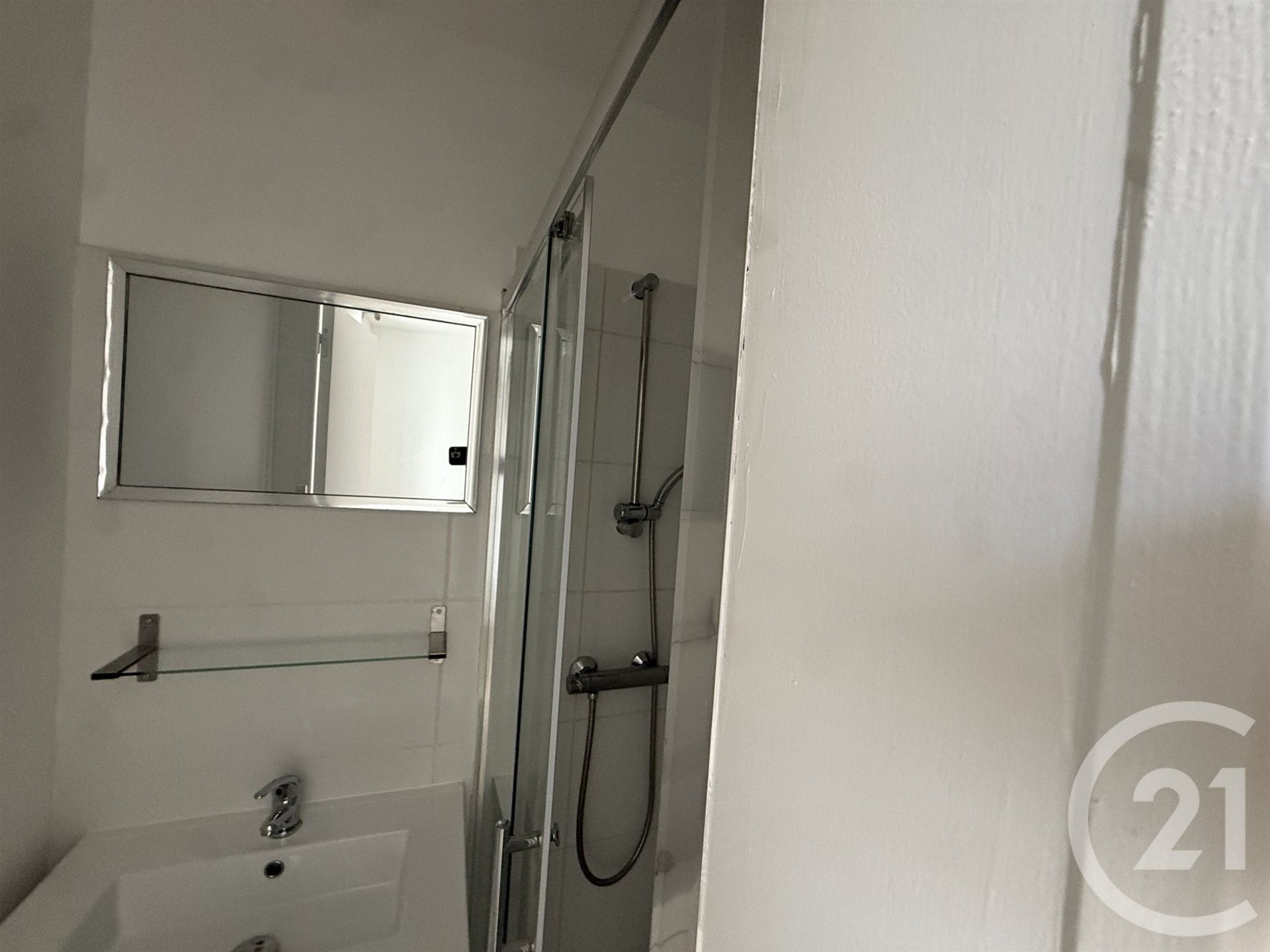 Appartement à louer, 28m², Saint-Etienne