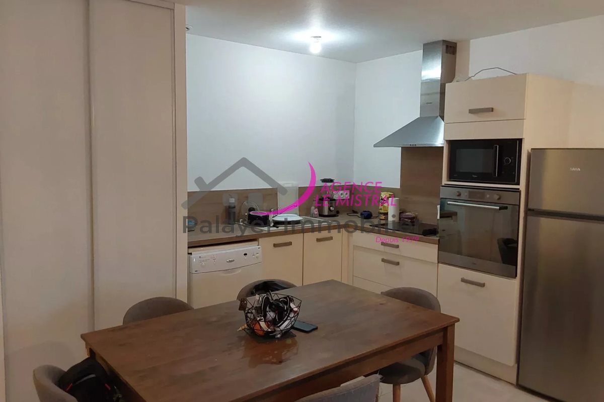 Appartement à louer, 64m², Pernes-les-Fontaines