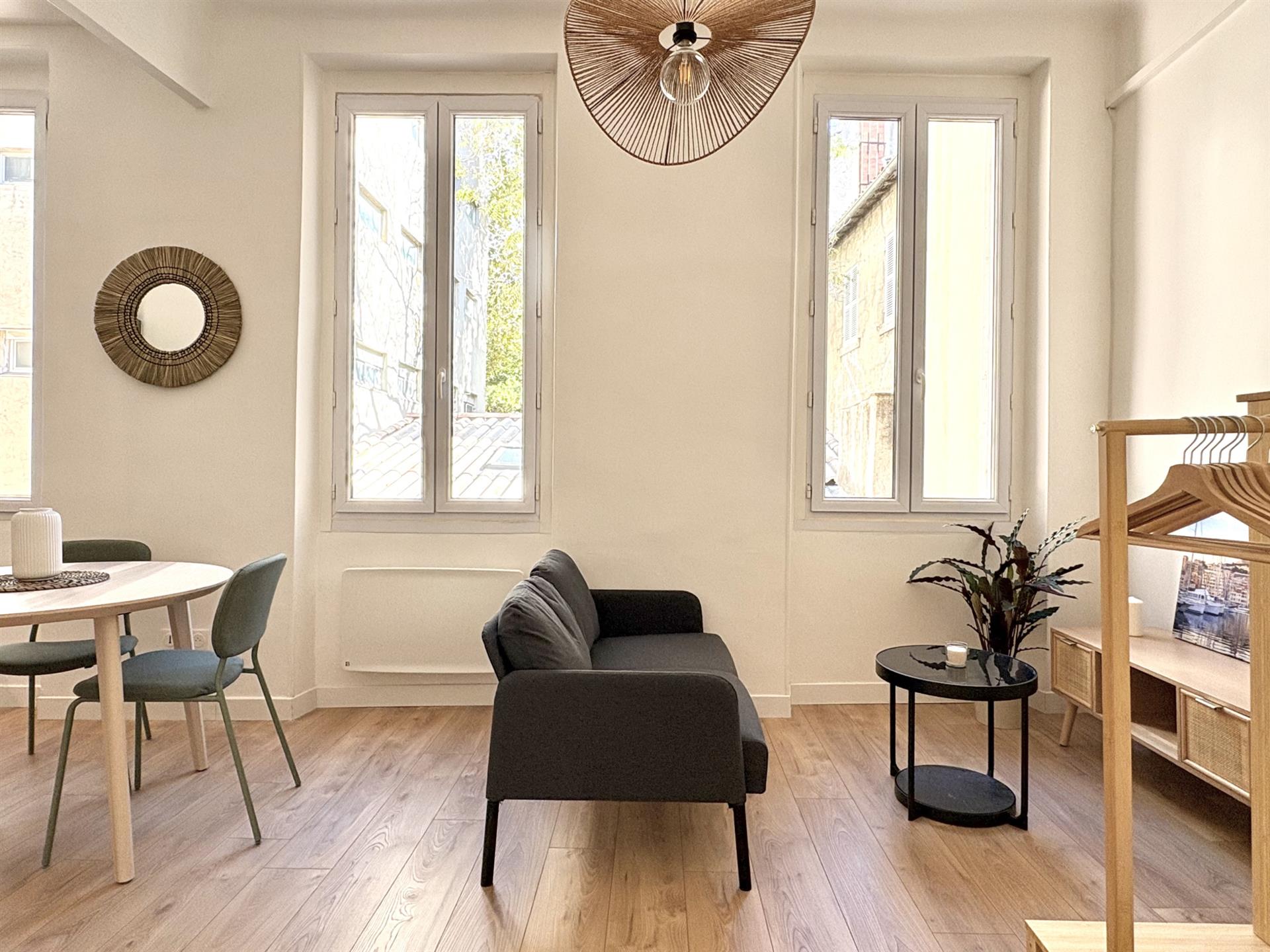 Appartement à louer, 25m², Marseille 6ème