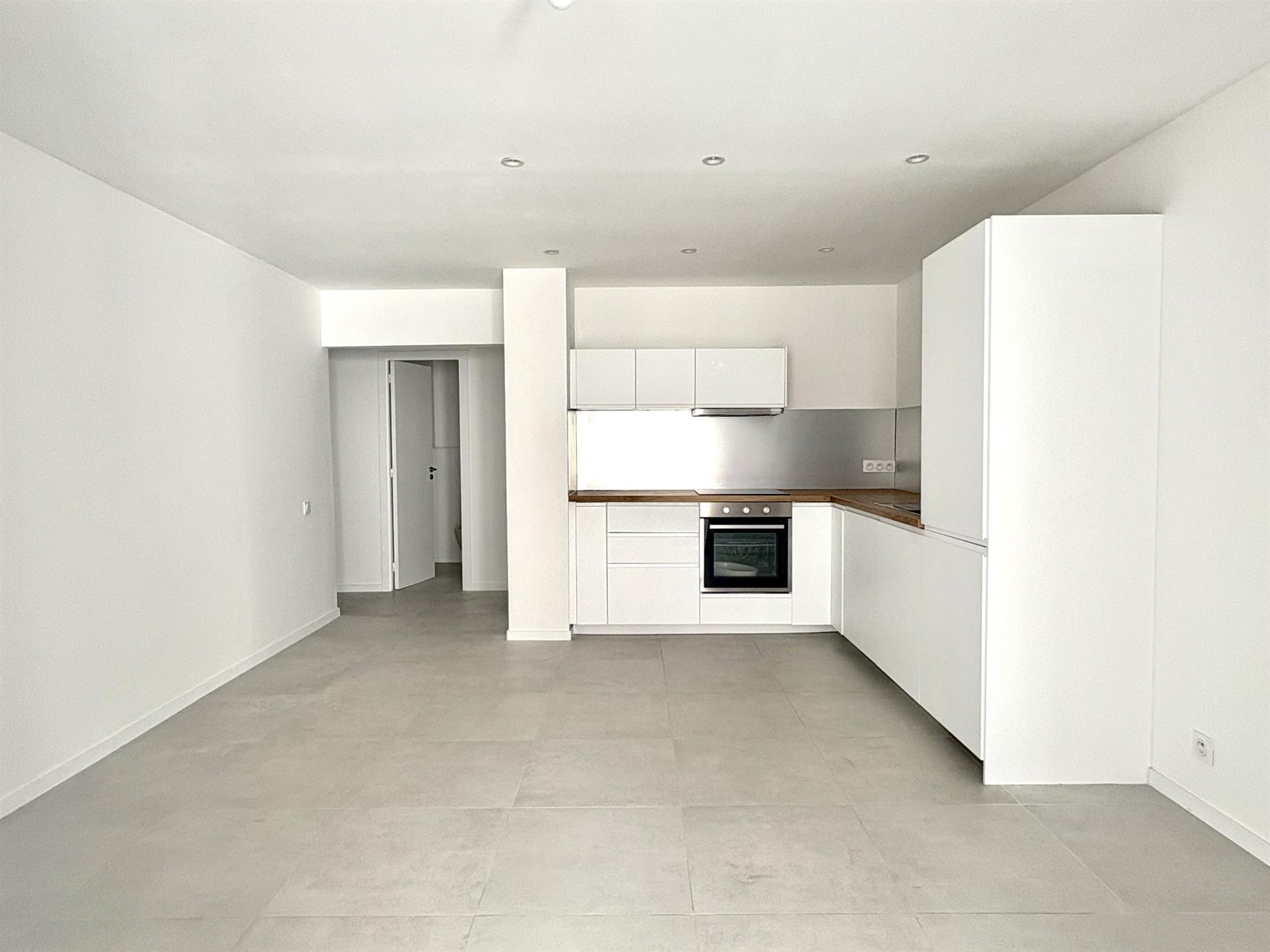 Appartement à louer, 47m², Marseille 4ème