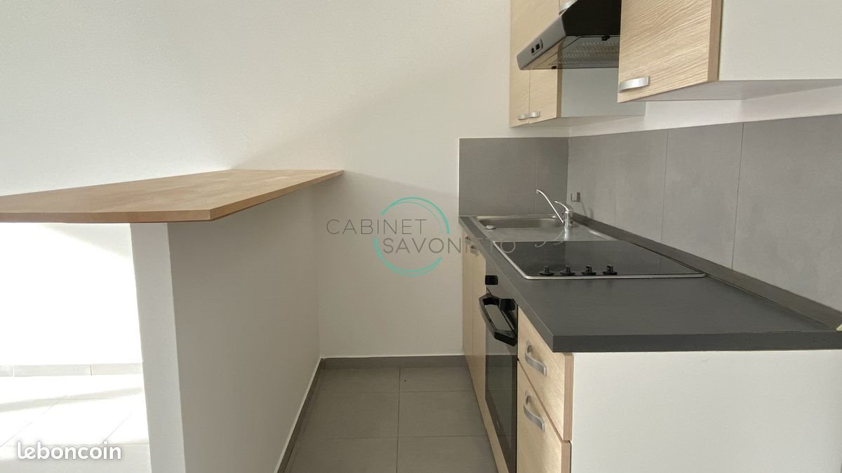 Appartement à louer, 26m², Marseille 1er