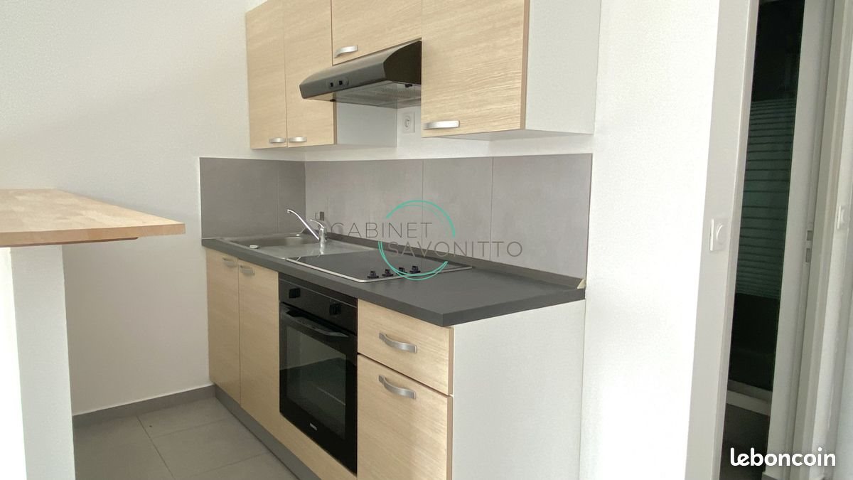 Appartement à louer, 26m², Marseille 1er