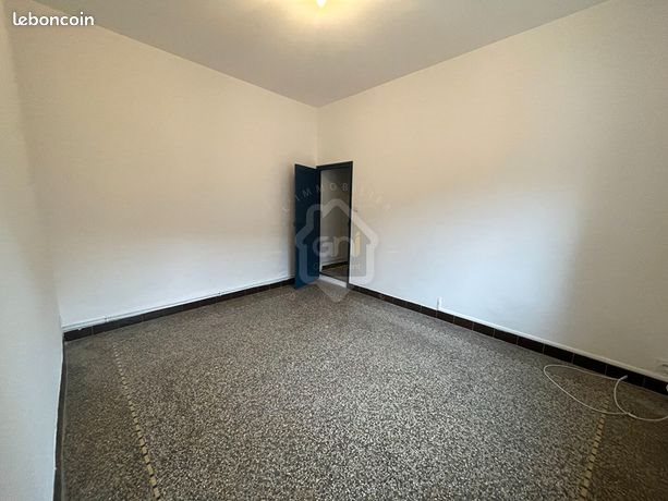 Appartement à louer, 30m², Nîmes