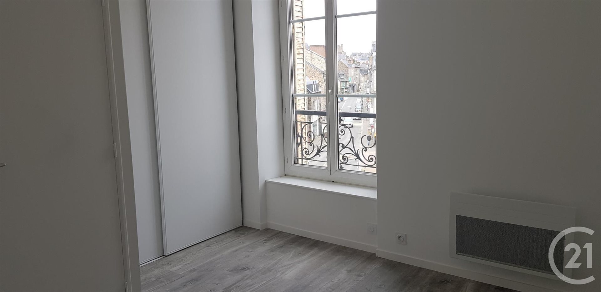 Appartement à louer, 28m², Fougères