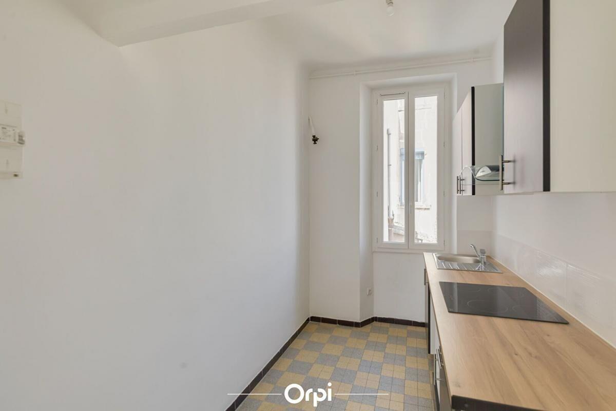 Maison à louer, 40m², Marseille 6ème