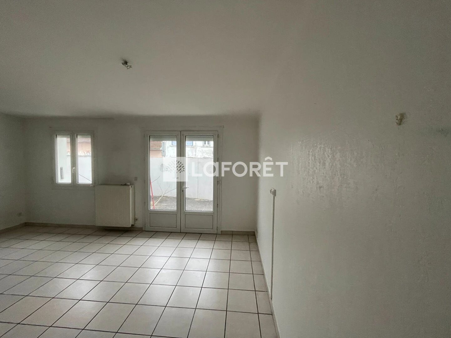 Appartement à louer, 77m², Séméac