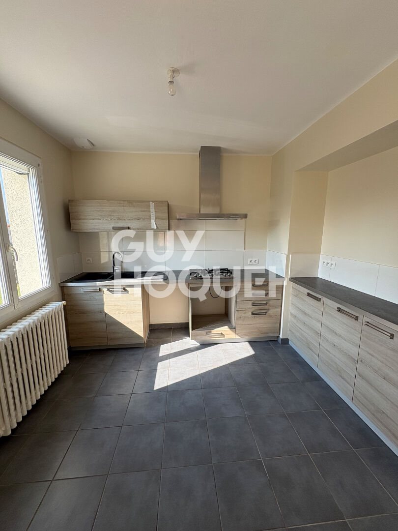 Maison à louer, 100m², Ternay
