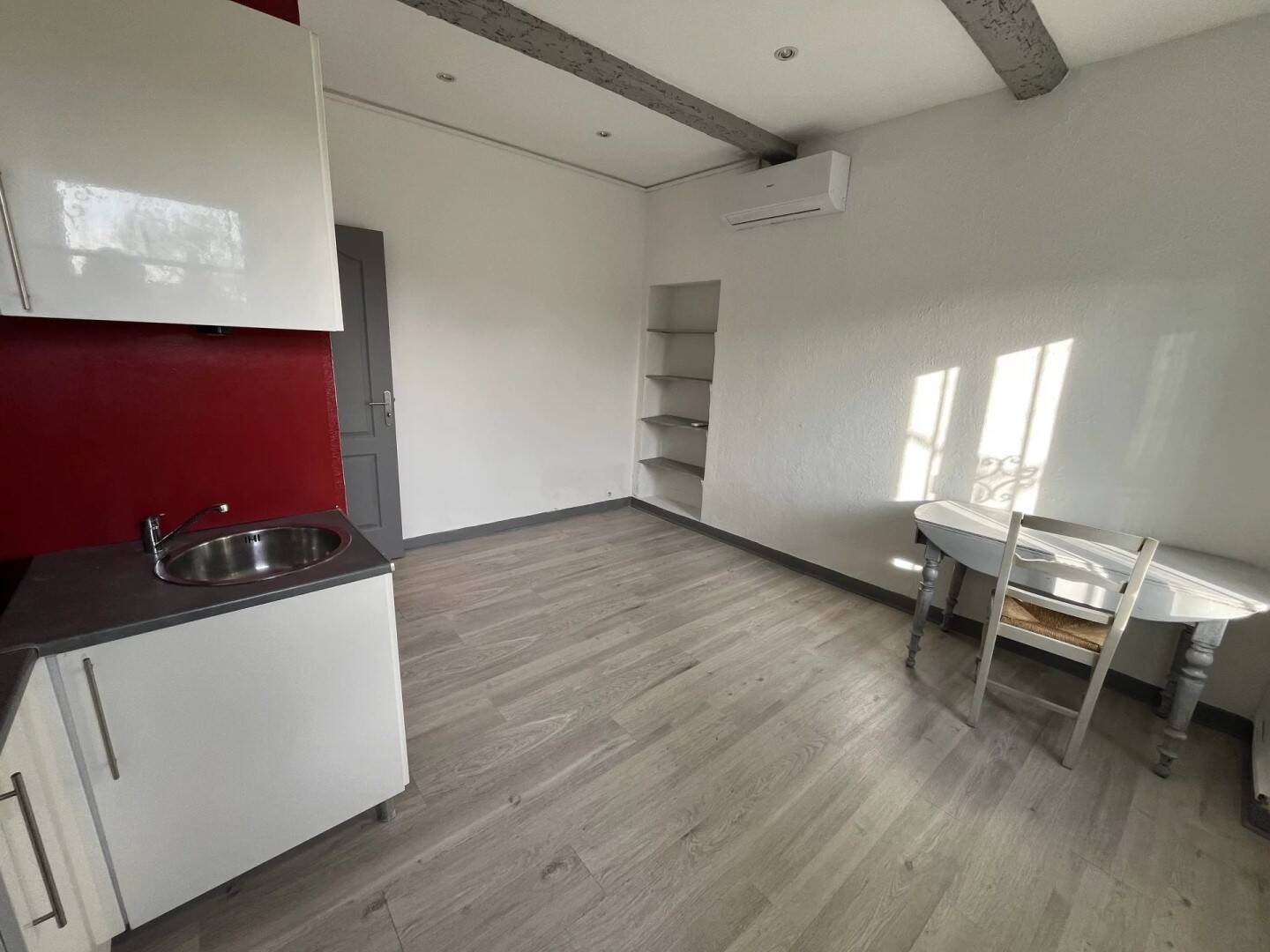 Appartement à louer, 16m², Vedène