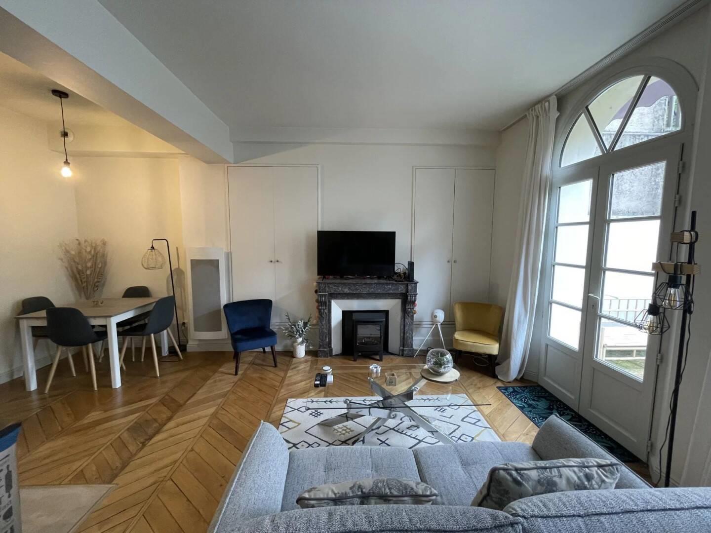 Appartement à louer, 68m², Tours