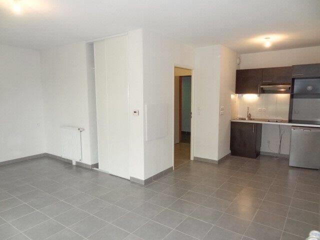 Appartement à louer, 34m², Saint-Geniès-Bellevue