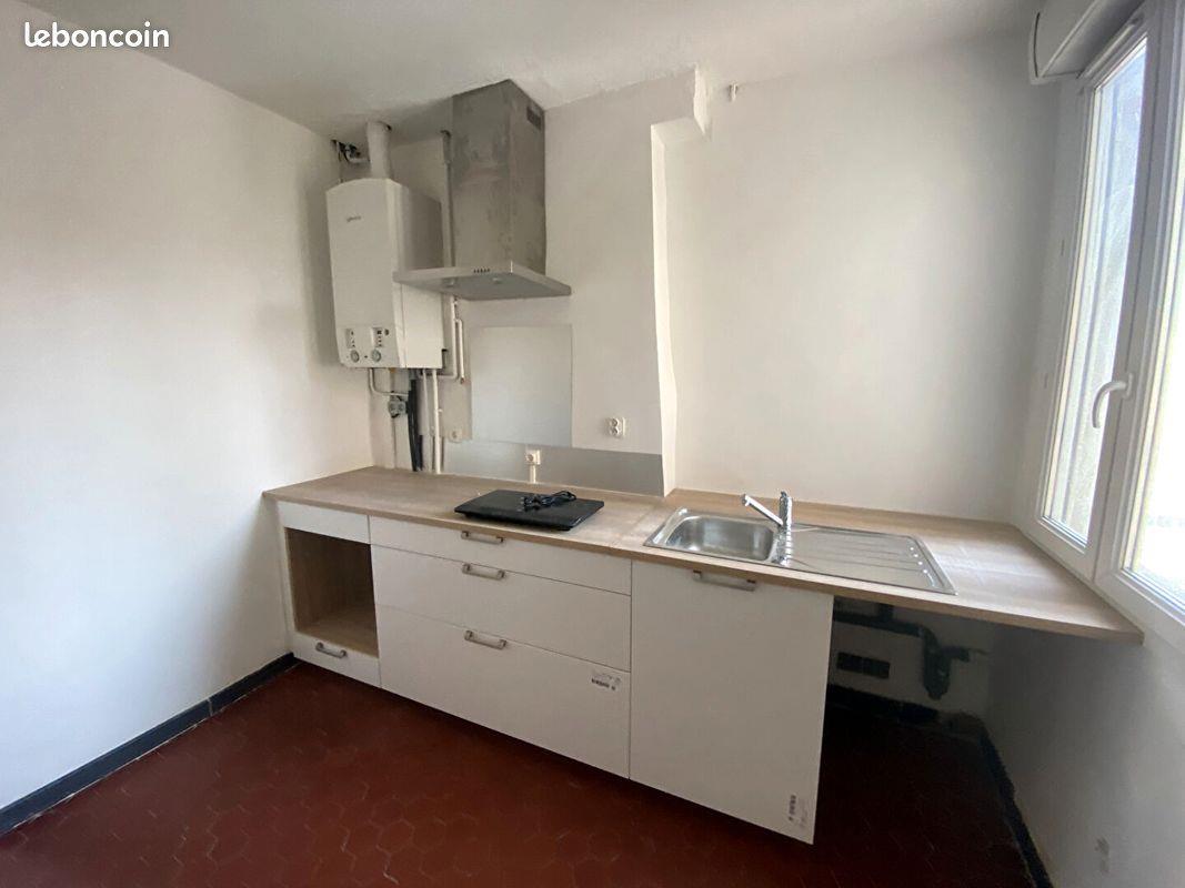 Appartement à louer, 72m², Marseille 3ème