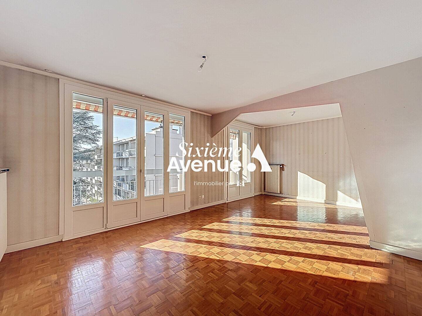 Appartement à vendre, 70m², Décines-Charpieu