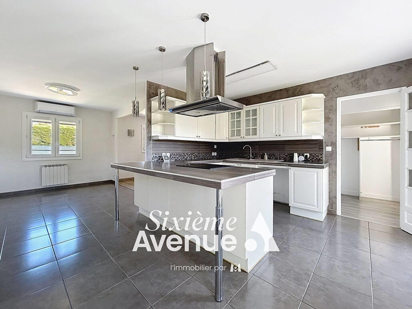 Maison à louer, 89m², Décines-Charpieu