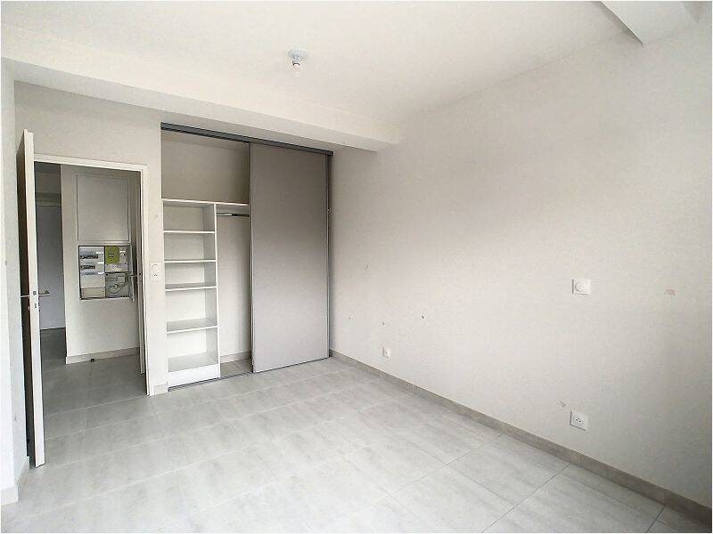 Appartement à louer, 38m², Vias