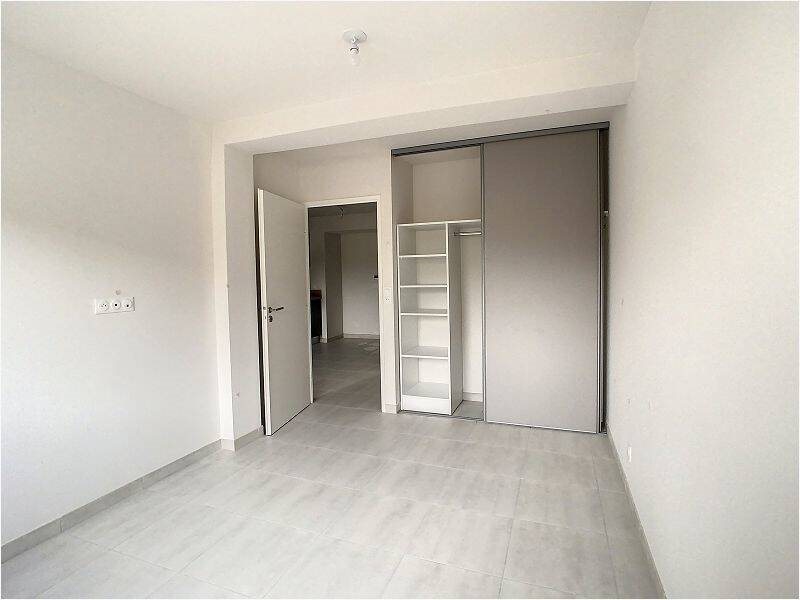 Appartement à louer, 38m², Vias