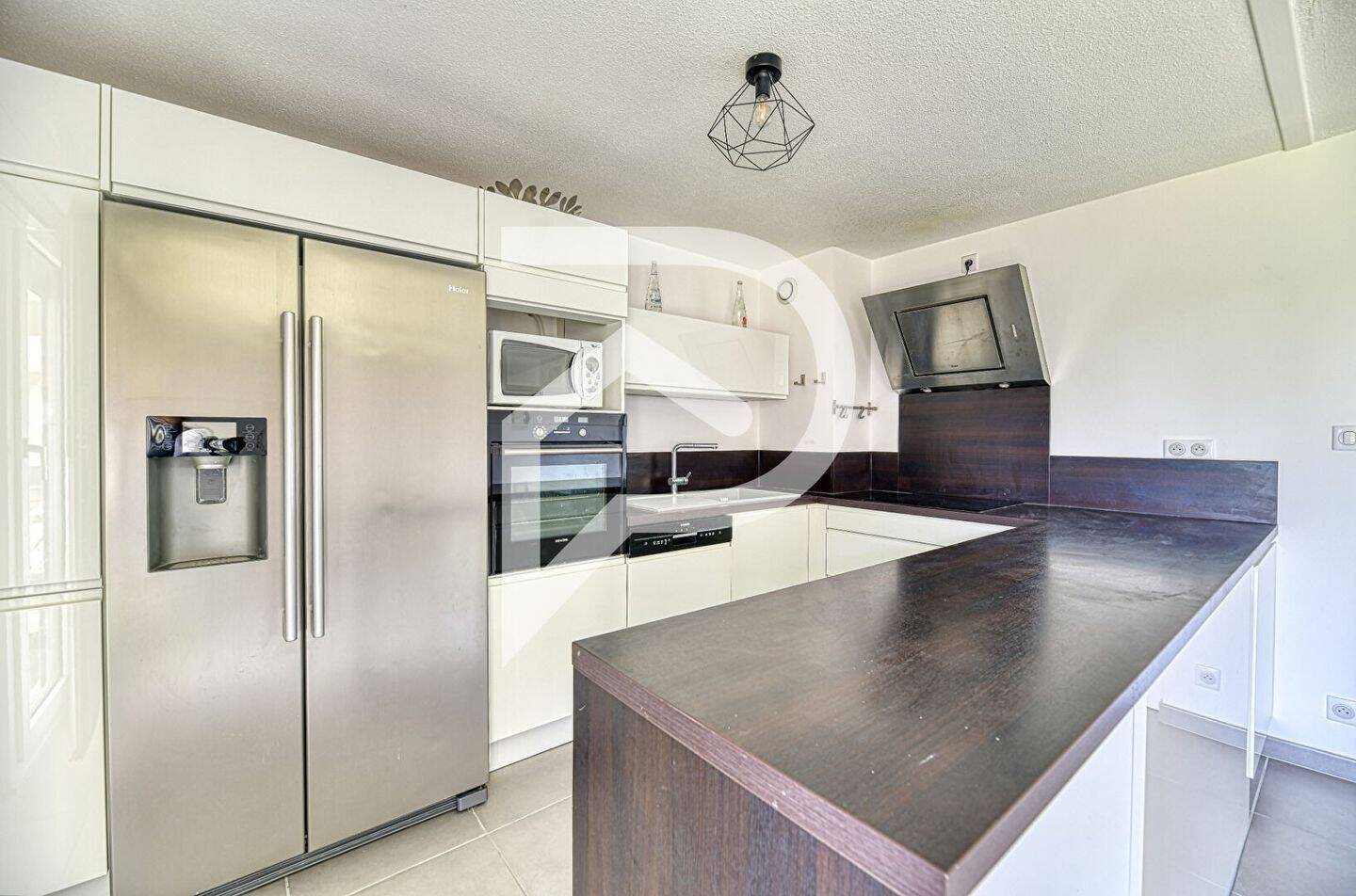 Appartement à louer, 66m², Nîmes