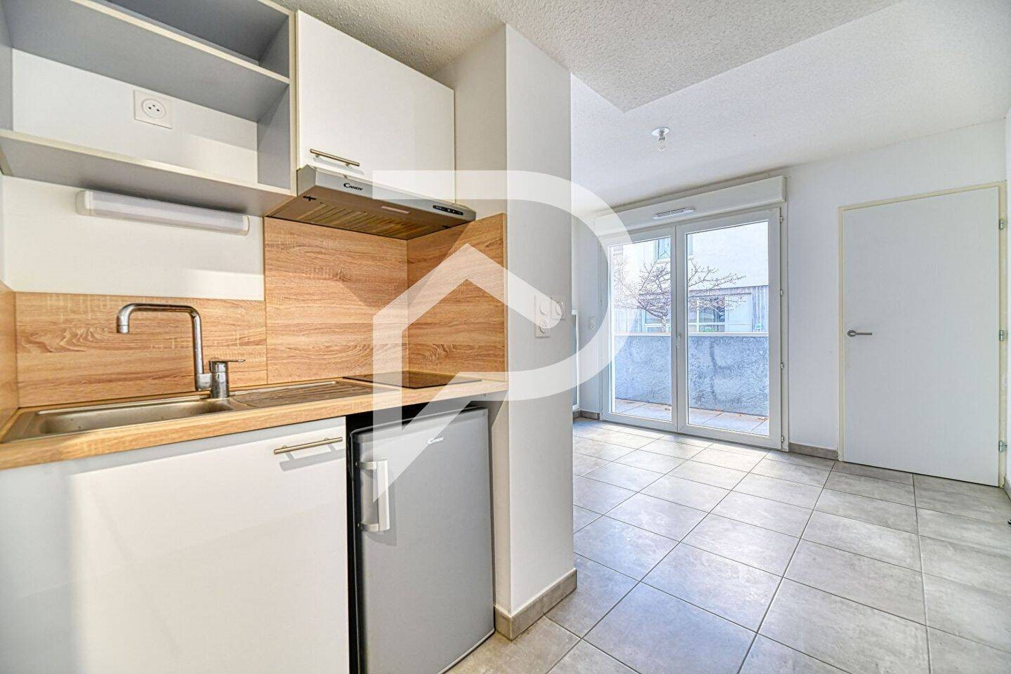 Appartement à louer, 23m², Nîmes