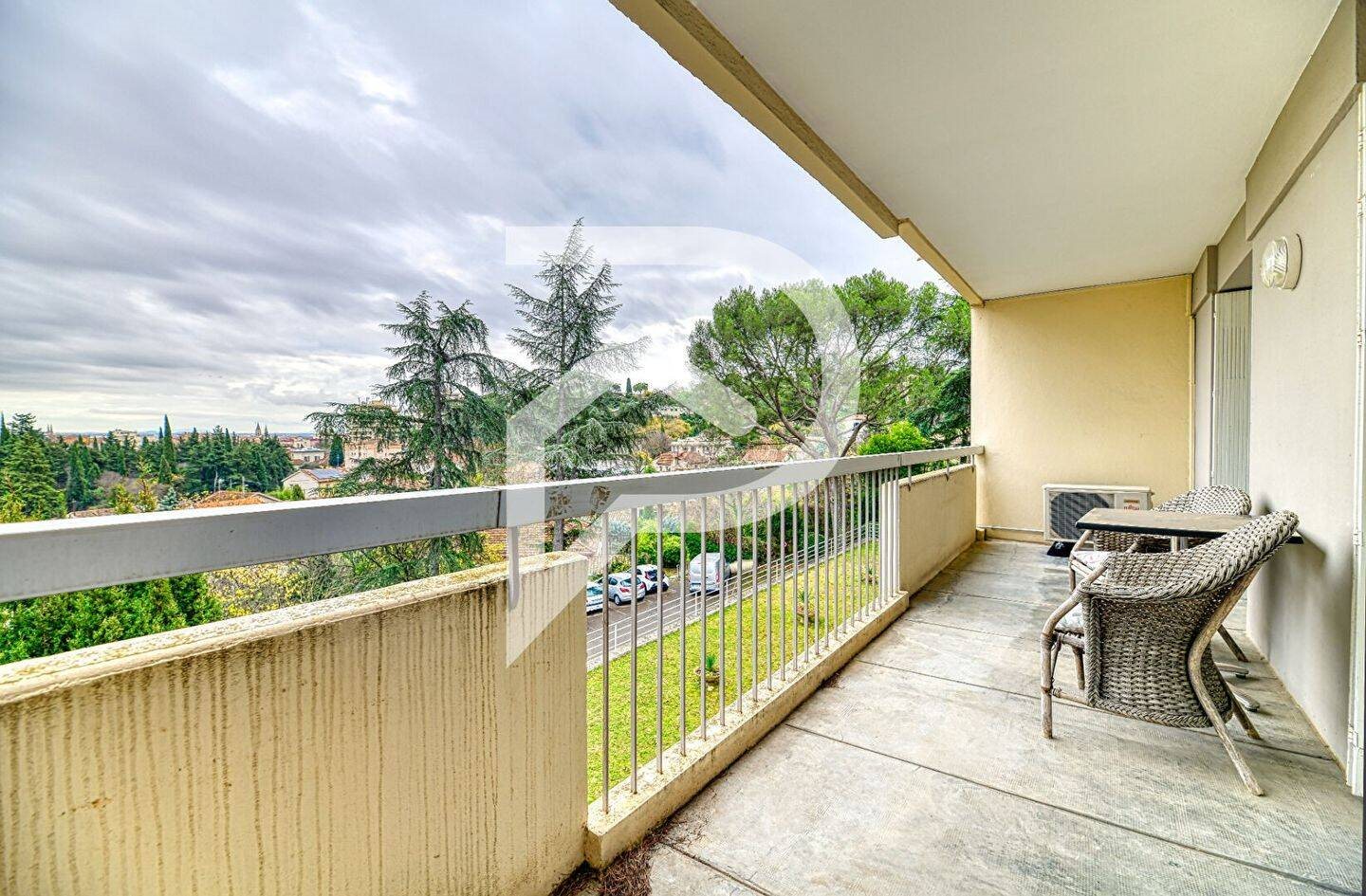 Appartement à louer, 64m², Nîmes