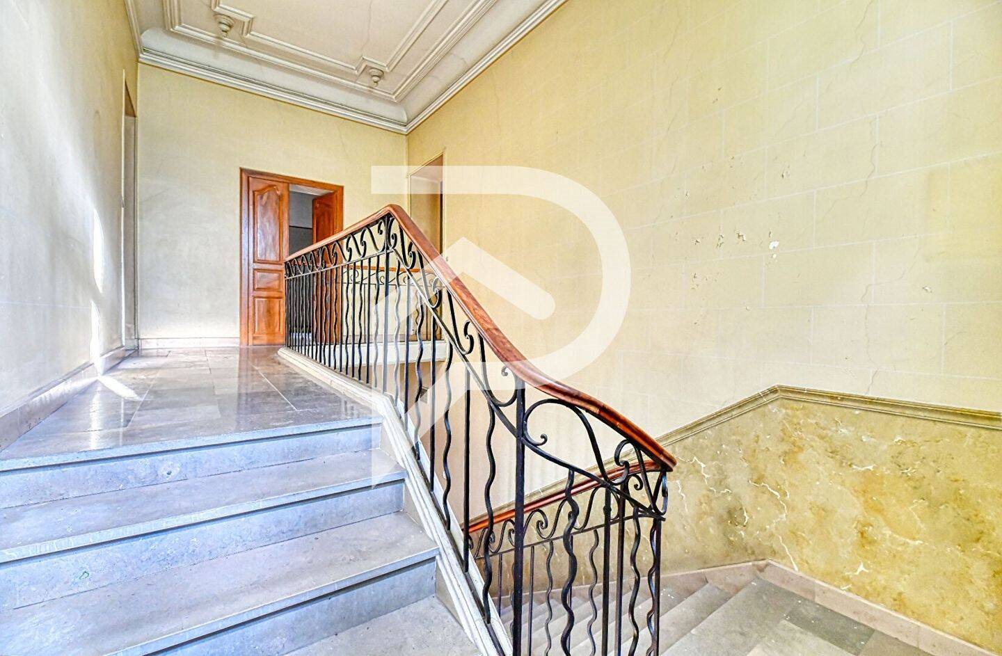 Appartement à vendre, 448m², Nîmes