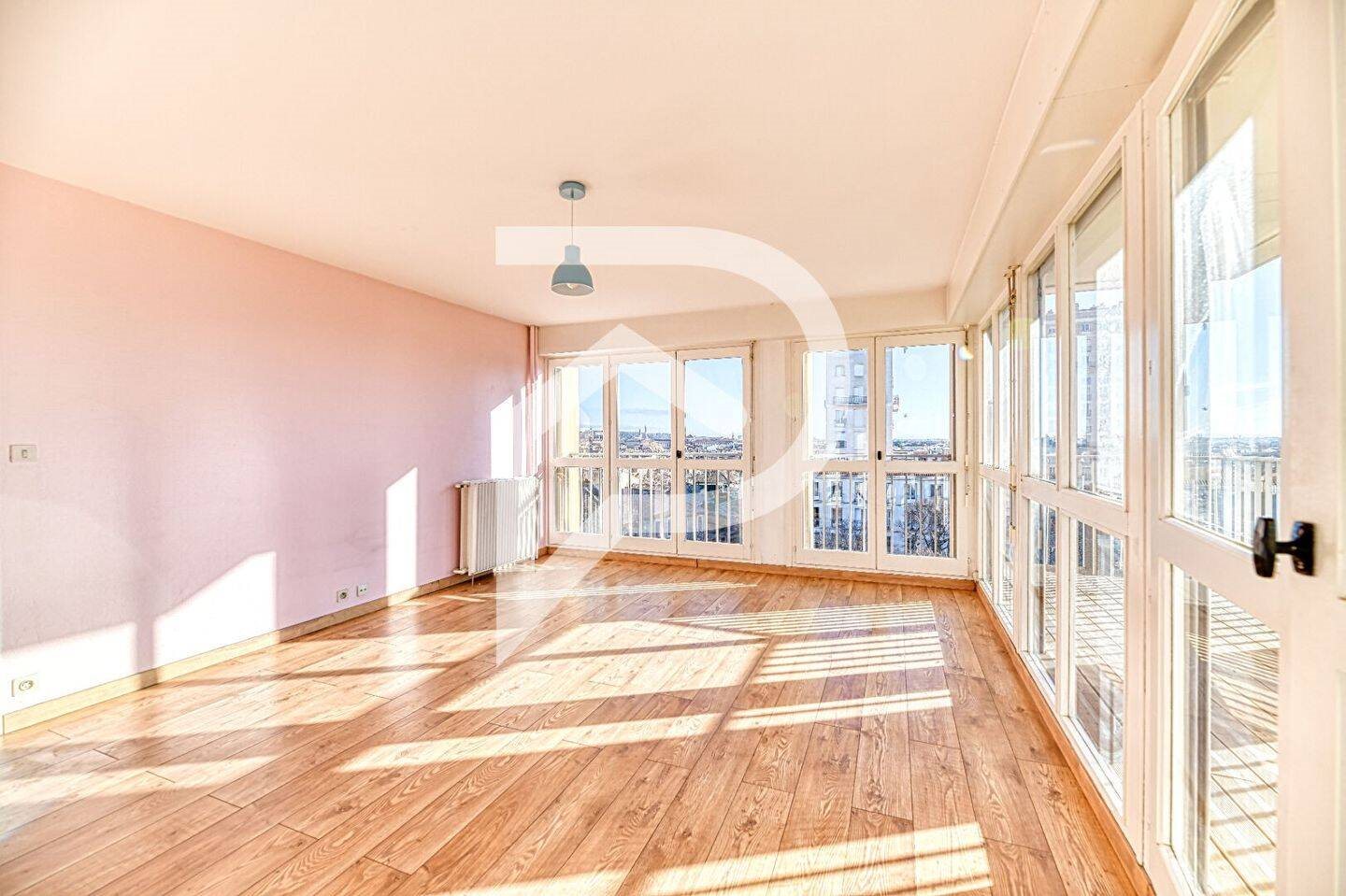 Appartement à louer, 55m², Nîmes