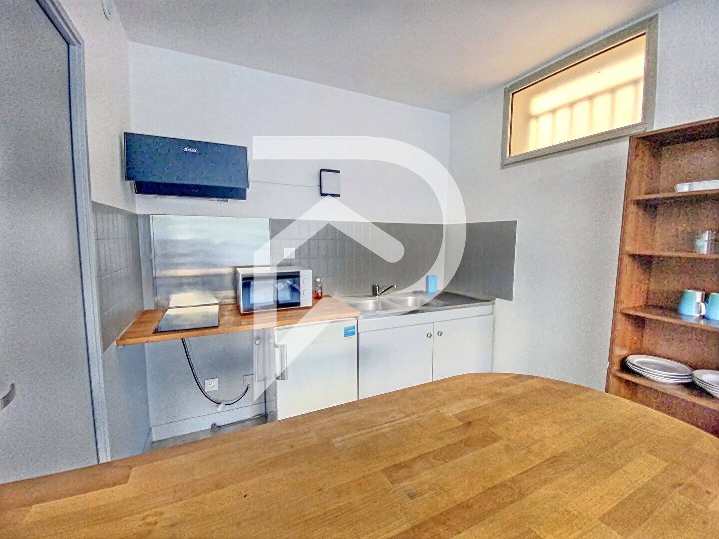 Appartement à louer, 37m², Nîmes