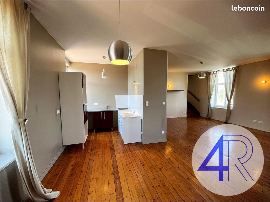 Appartement à louer, 98m², Belleville-en-Beaujolais