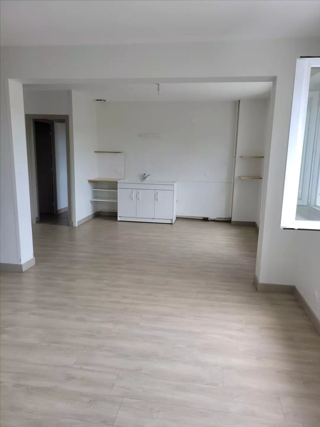 Appartement à louer, 69m², Saint-Gengoux-de-Scissé