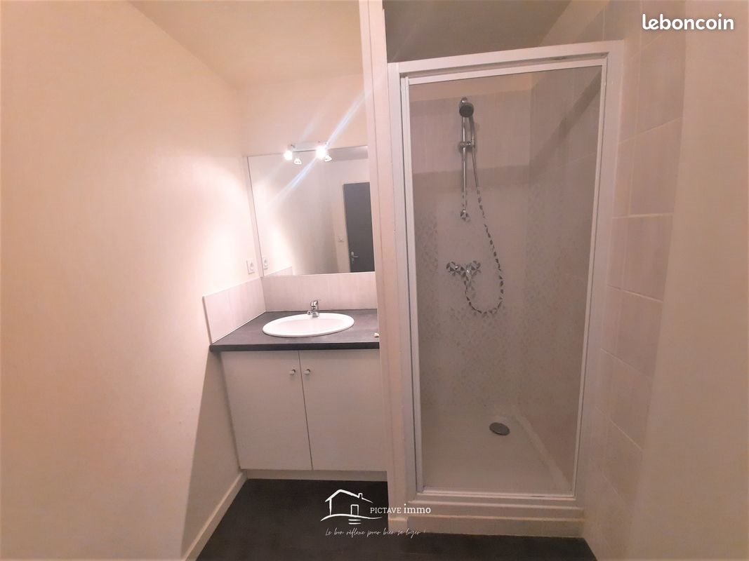 Appartement à louer, 42m², Lusignan