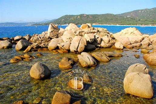 South Shore of Ajaccio, Recent Villa, Panoramic Sea View, 5 Bedrooms, Pool, Close to Beaches