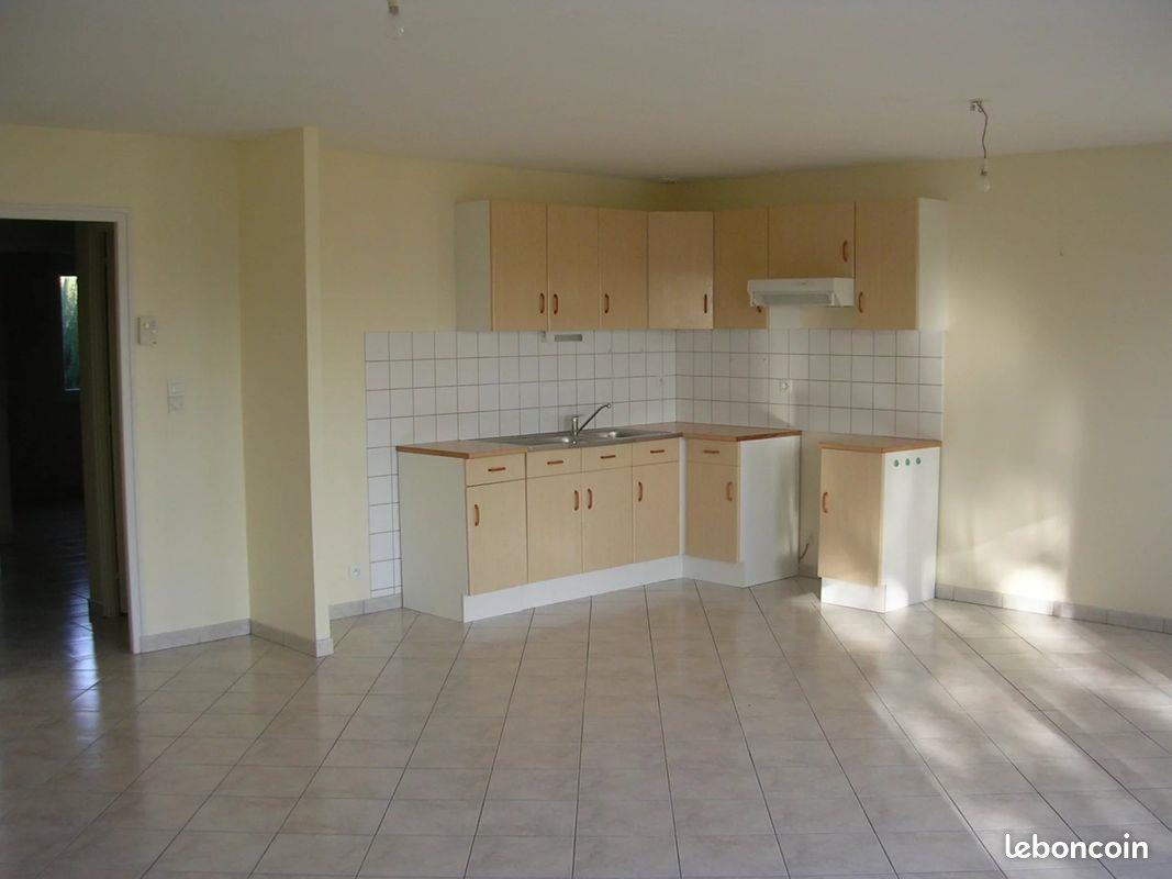 Maison à louer, 79m², Mouterre-Silly