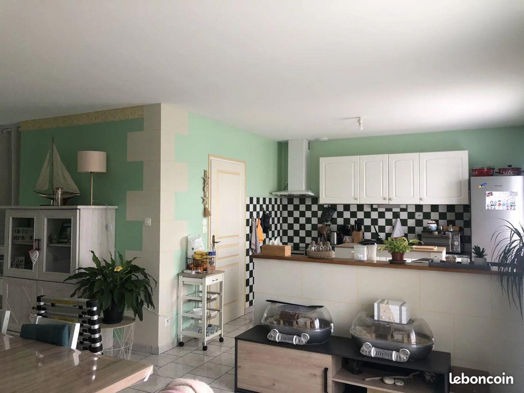 Maison à louer, 111m², Sammarçolles