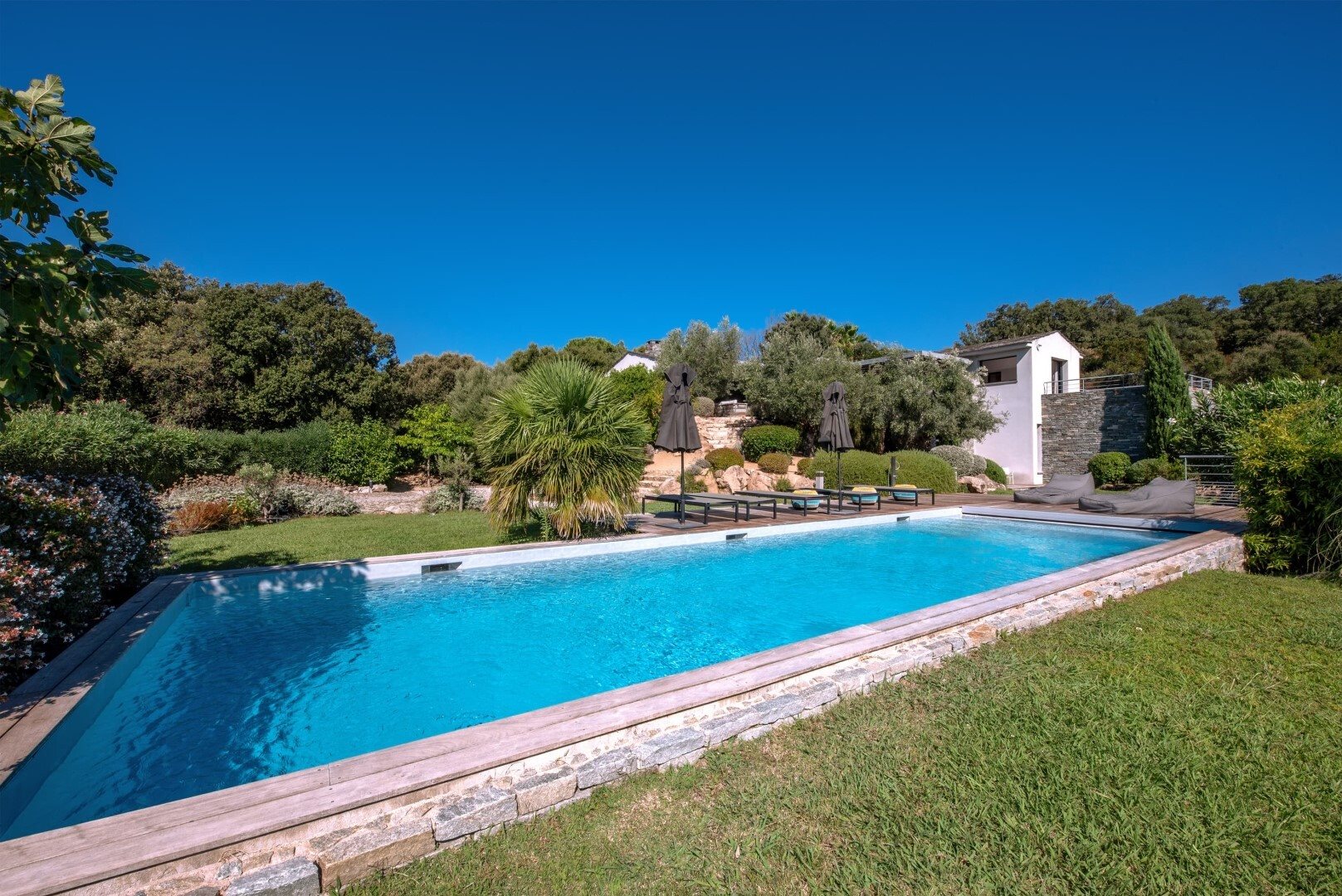 Maison à louer, 200m², Porto-Vecchio