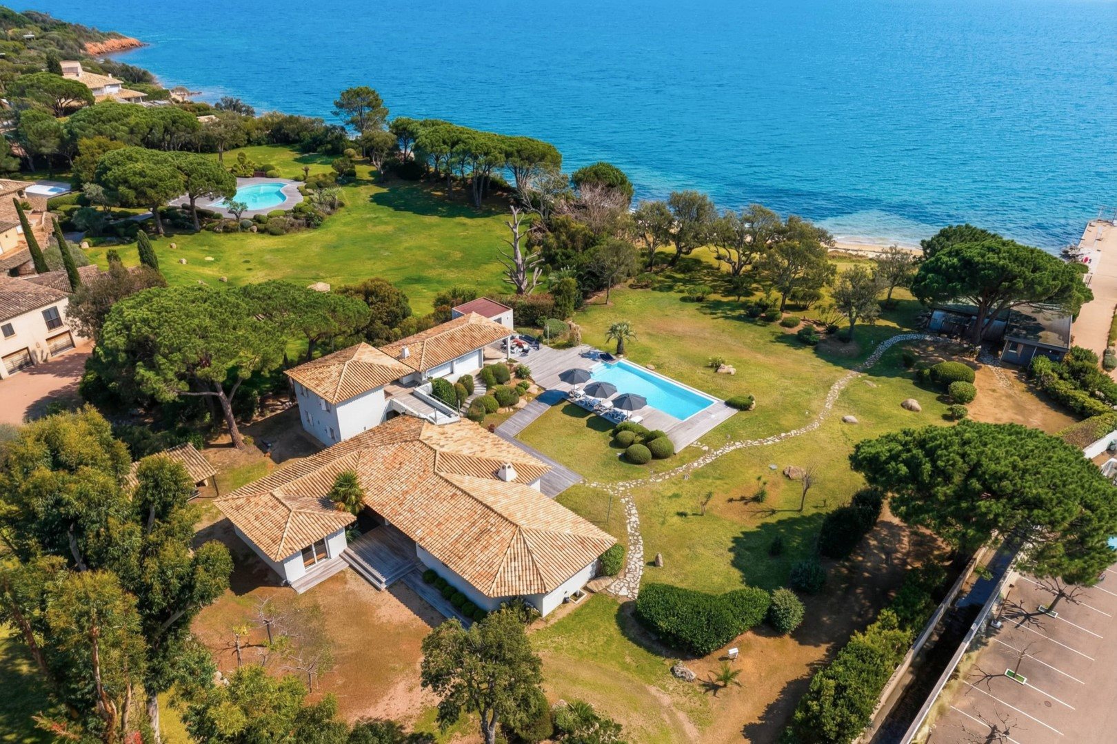 Maison à louer, 450m², Porto-Vecchio