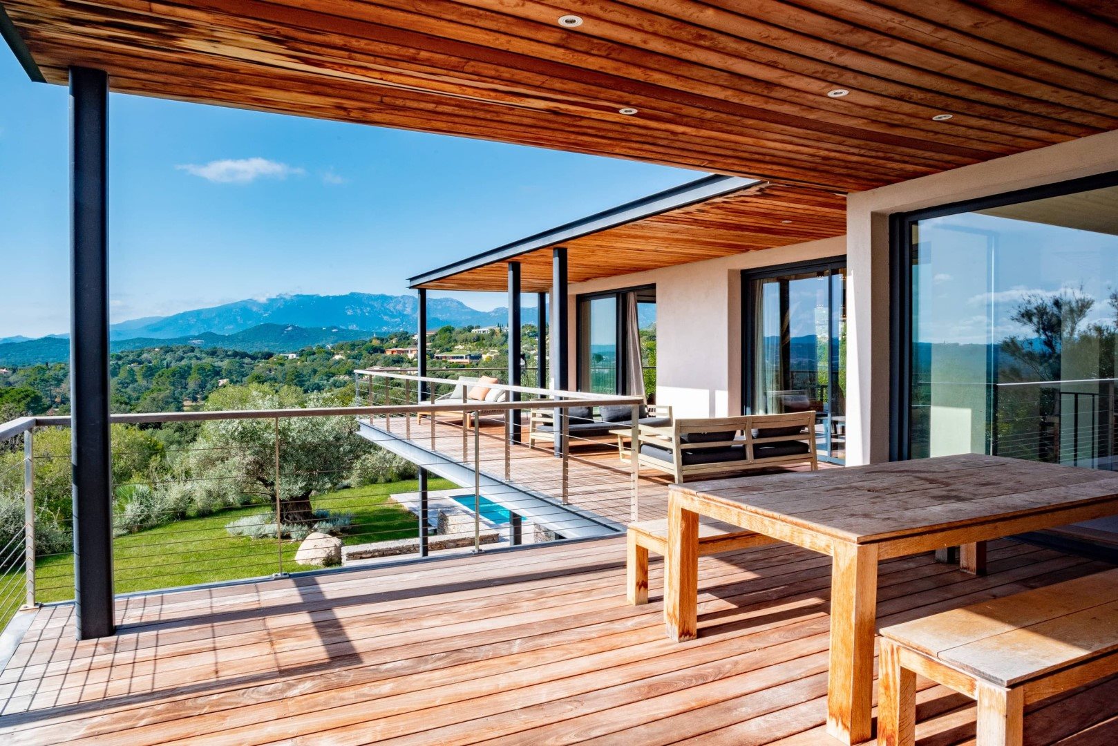 Maison à louer, 350m², Porto-Vecchio