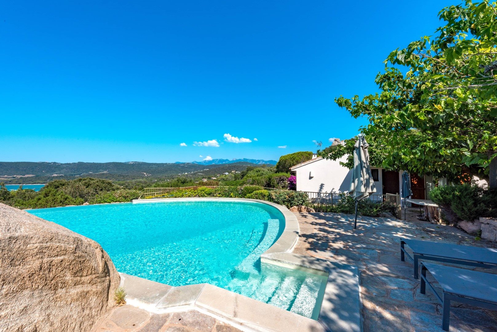 Maison à louer, 200m², Porto-Vecchio