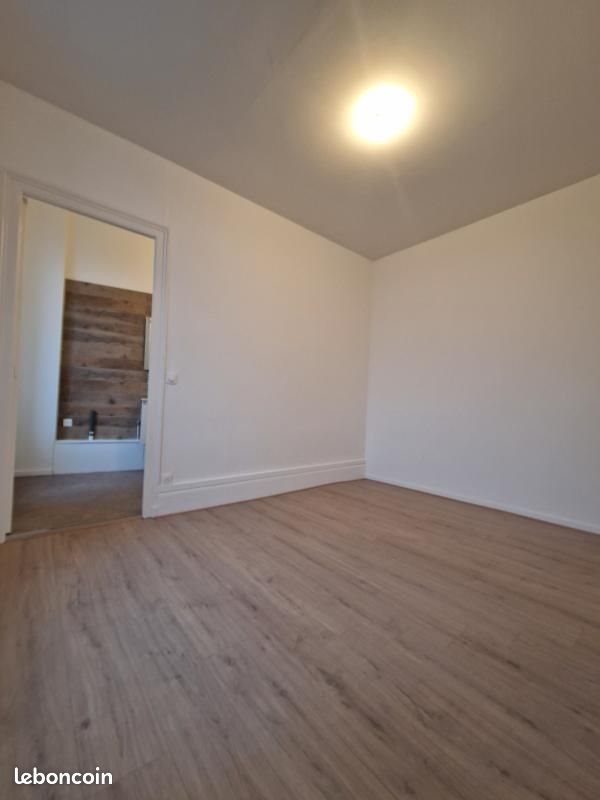 Appartement à louer, 40m², Sedan