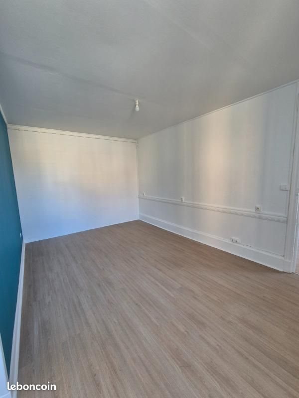 Appartement à louer, 40m², Sedan