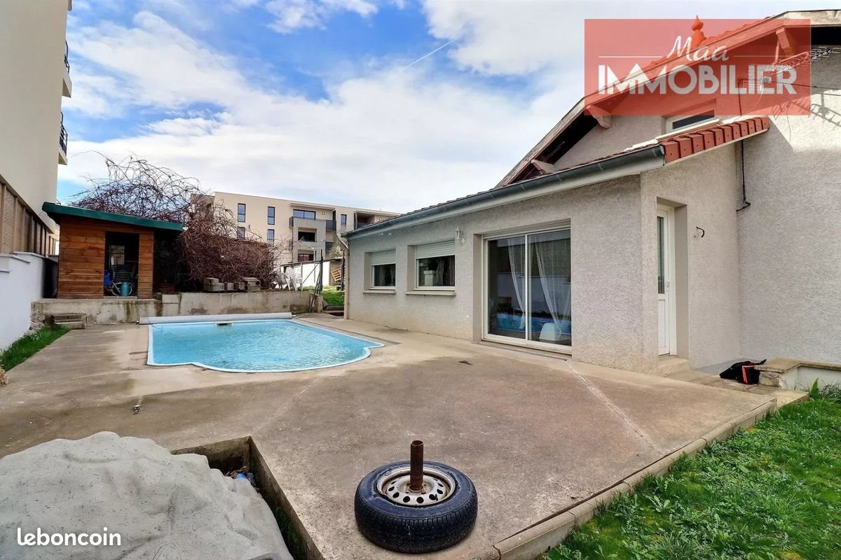 Maison à vendre, 154m², Saint-Genest-Lerpt