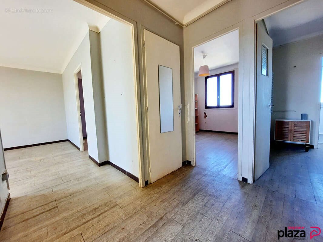 Appartement à vendre, 61m², Luynes