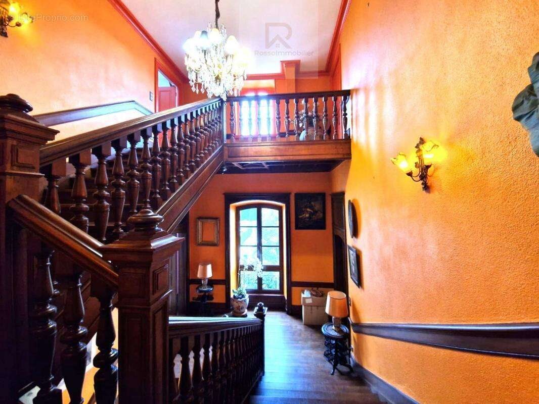 Maison à vendre, 933m², Ambert