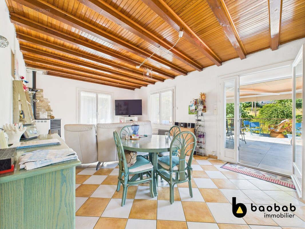 Appartement à vendre, 100m², Saint-Jean-de-Chevelu