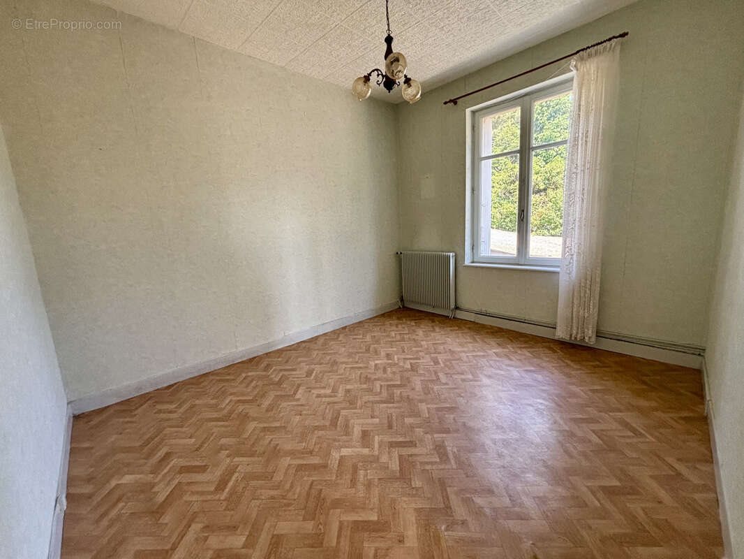 Maison à vendre, 110m², Sainte-Sigolène