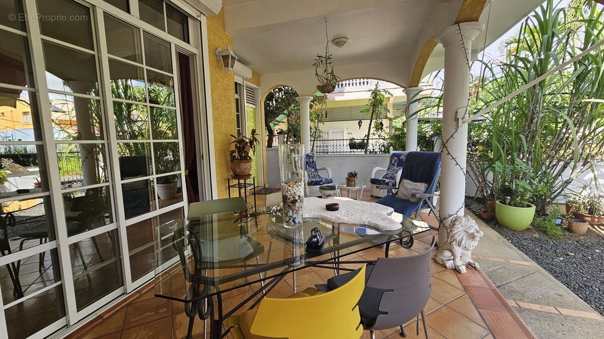 Maison à vendre, 300m², Morne-à-l'Eau